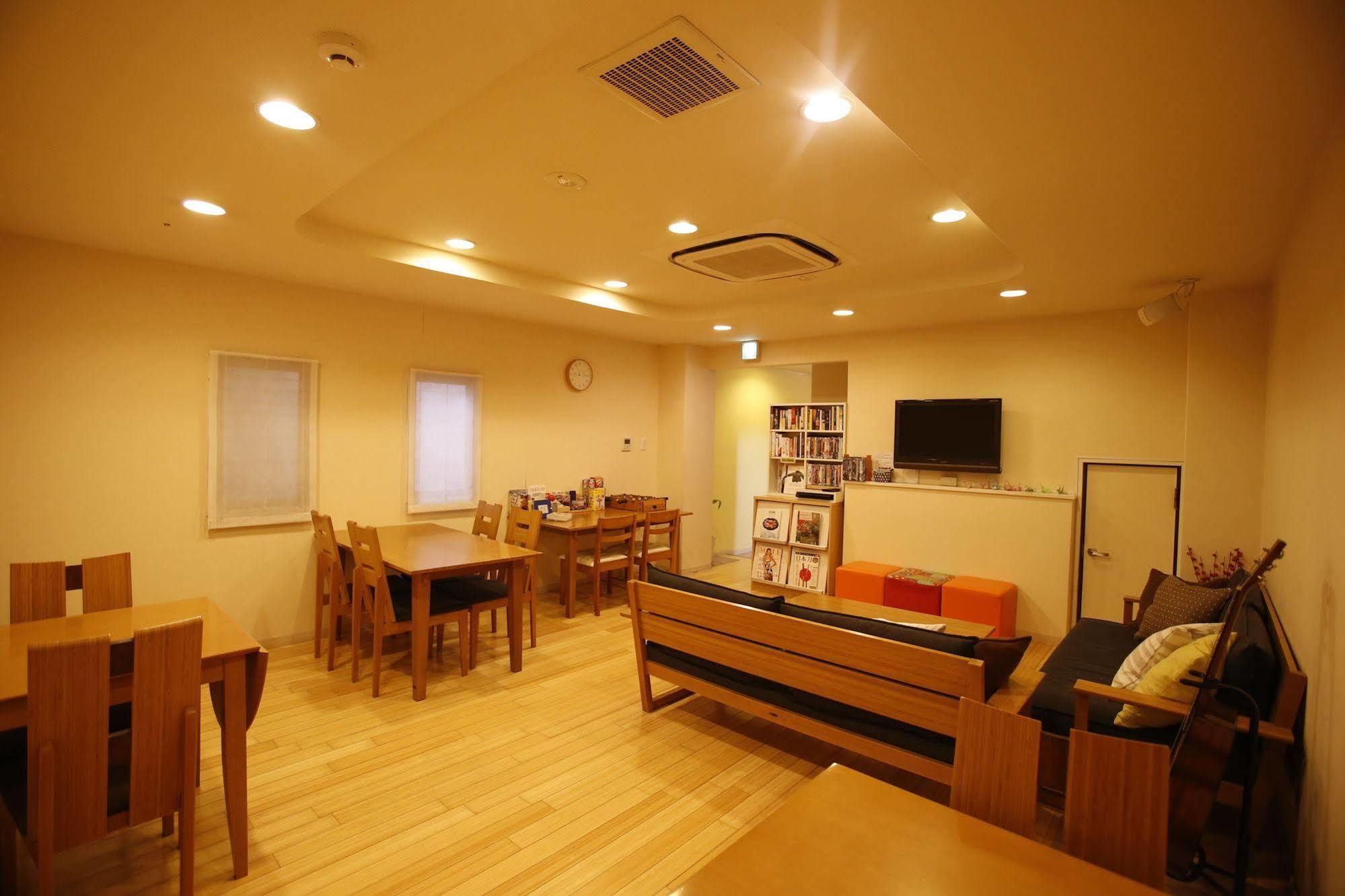 K'S House Hiroshima - Travelers Hostel Buitenkant foto