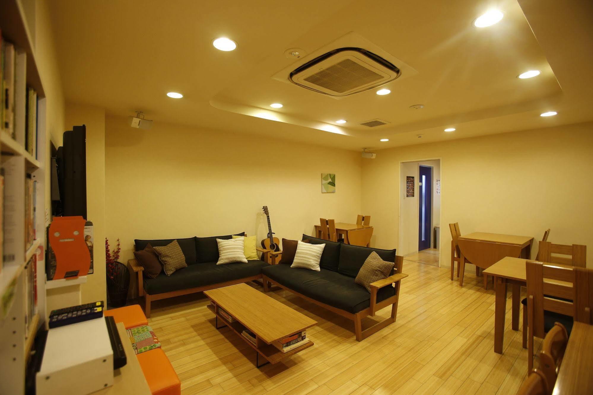 K'S House Hiroshima - Travelers Hostel Buitenkant foto